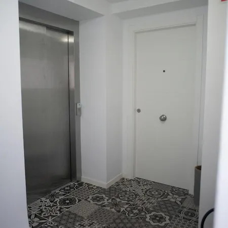 Apartamento El Tanguillo Little